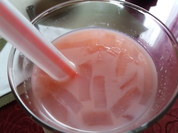 草莓奶茶
