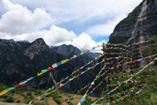 香格里拉大峡谷