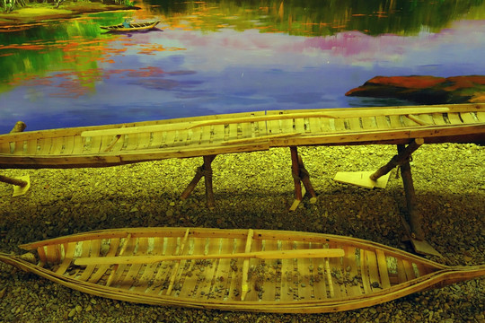 鄂温克族的桦皮船