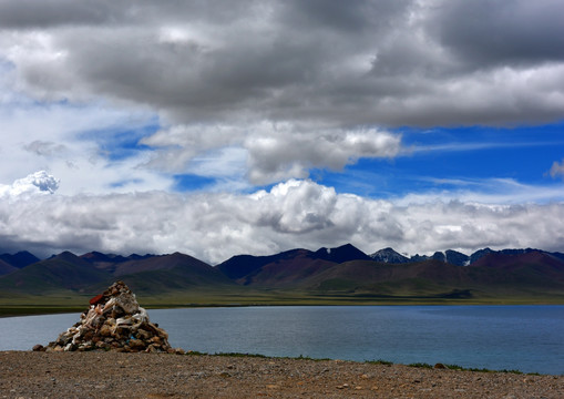 西藏高原圣湖纳木错