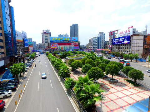 人民广场街心花园