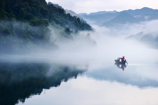 清晨小东江