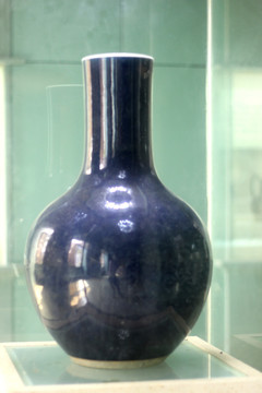 蓝花瓶
