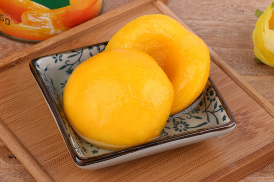 黄桃罐头