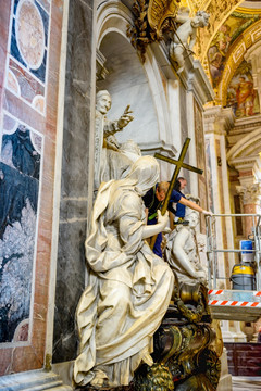圣彼得大教堂 雕塑 清洁