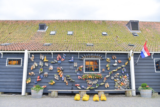 荷兰风车村木鞋屋