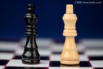两种颜色的象棋