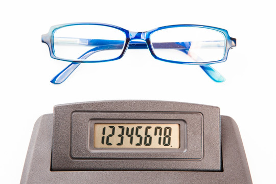 计算器和眼镜