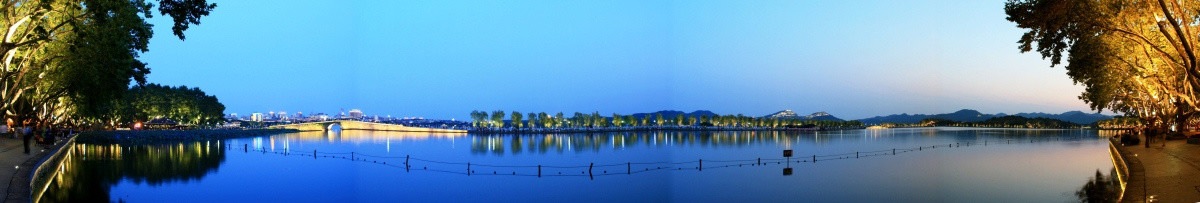 夜幕下的里西湖全景