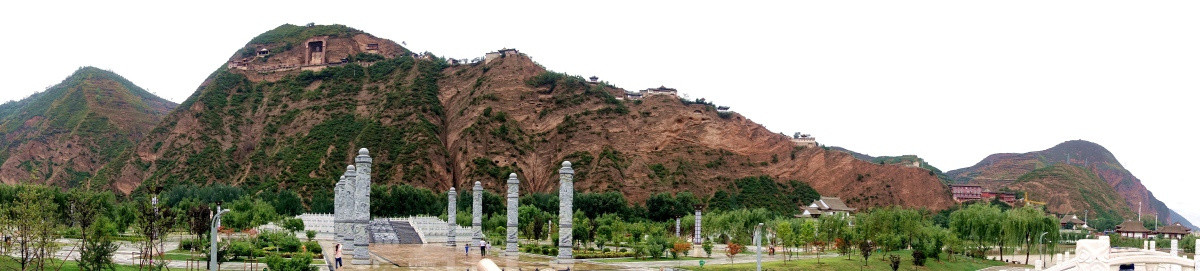 大像山全景 宽幅 高清