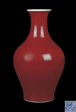 祭红釉观音瓶
