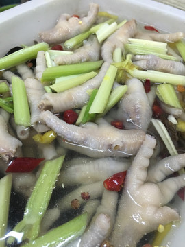 泡脚鸡爪
