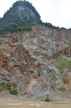 石山开采