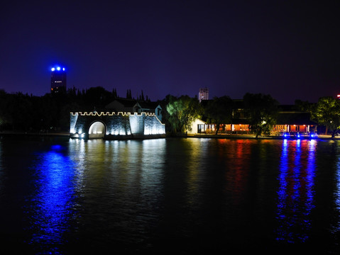 嘉兴南湖夜景