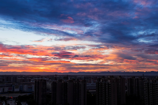 夕阳西下的云霞