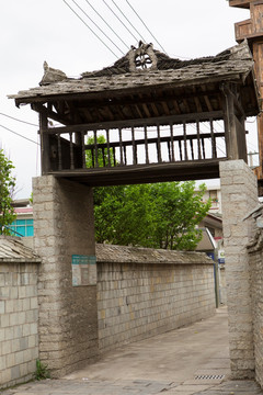 门