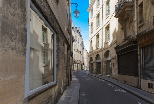 巴黎老城区街道
