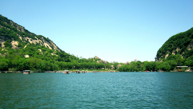 天池山水风景