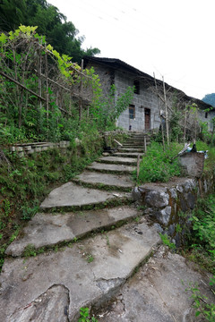 石板路
