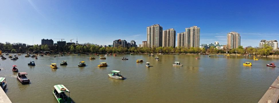 湖面美景