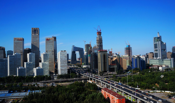蓝天下的北京cbd