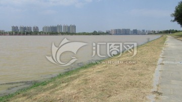 河边风光