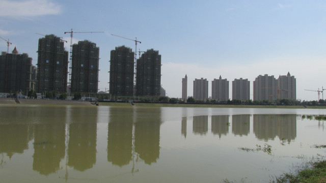 建筑倒影