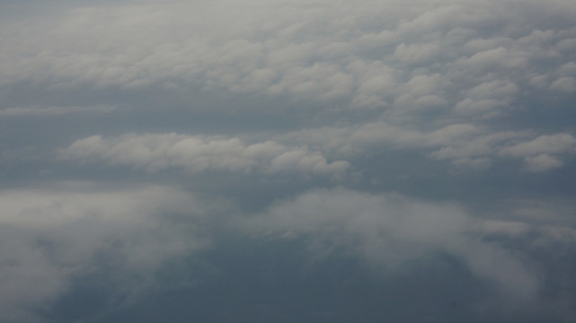 空中云朵
