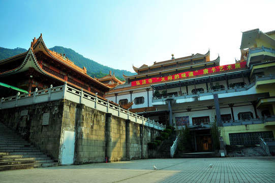 深圳仙湖植物园弘法寺庙