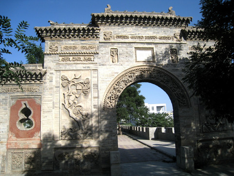 甘肃平凉 园 延恩寺 牌楼