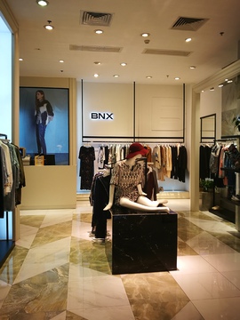 服装展示