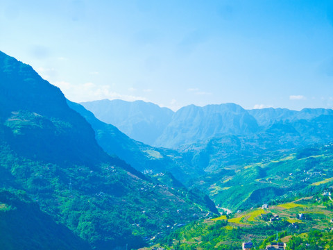 崇山峻岭 山地