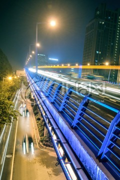 马路夜景