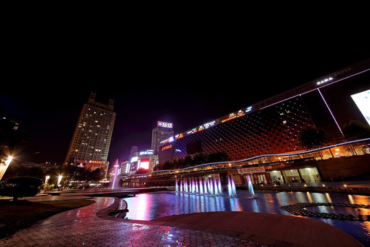 金华人民广场炫彩喷泉夜景