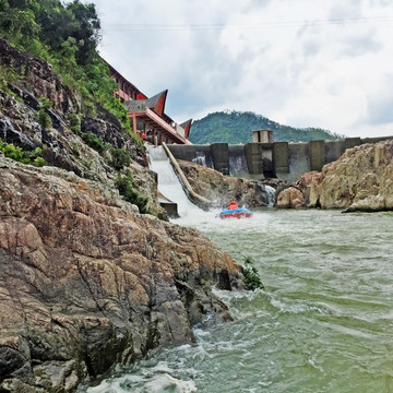 五指山漂流