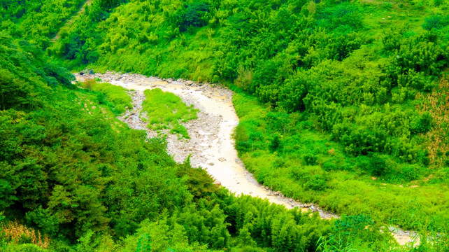 山野河流