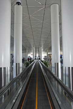 天津机场 自动扶梯