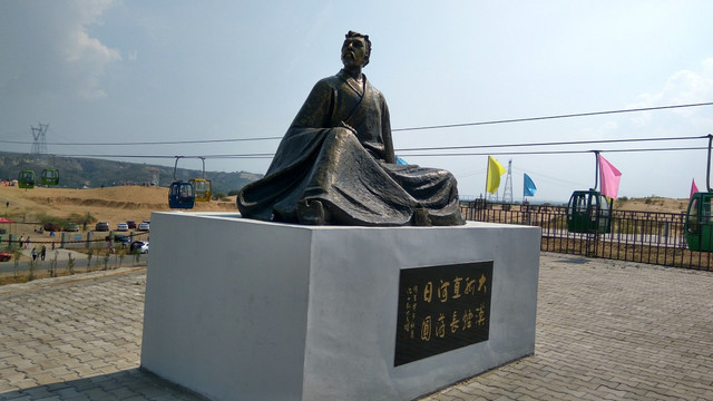 王维塑像