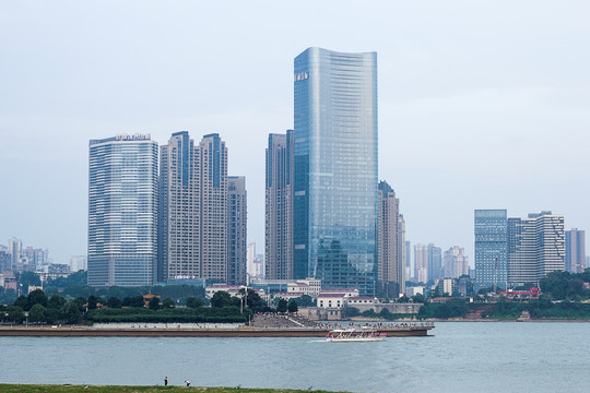 湘江边的高楼大厦