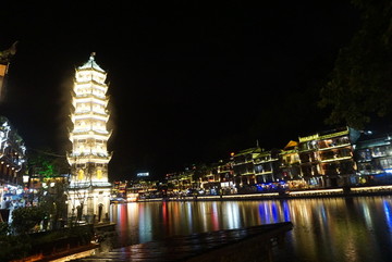 凤凰古城