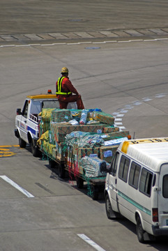 机场专用车辆 行李牵引车
