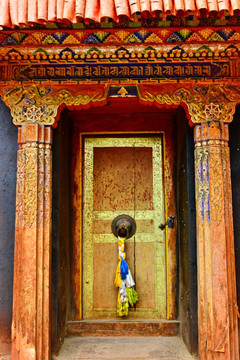 寺院的门