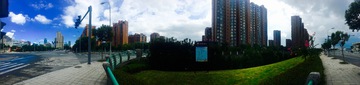 城市街道全景