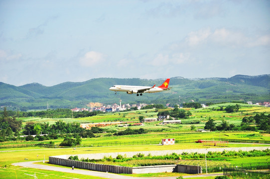 飞机 降落 四川航空