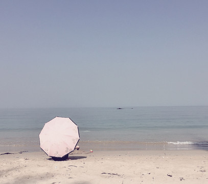 海边打伞
