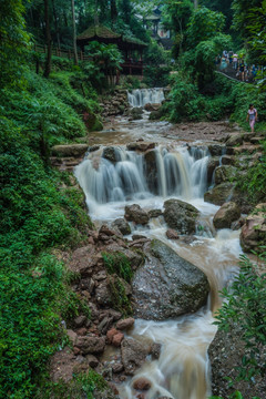 山涧流水