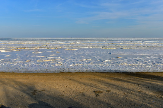 冰雪海滩