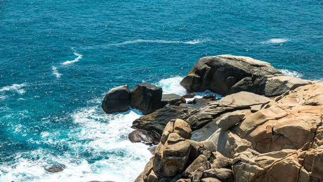 海南蜈支洲岛观日岩风景