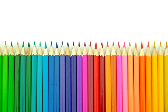 彩铅 彩色铅笔 彩虹 直线排列