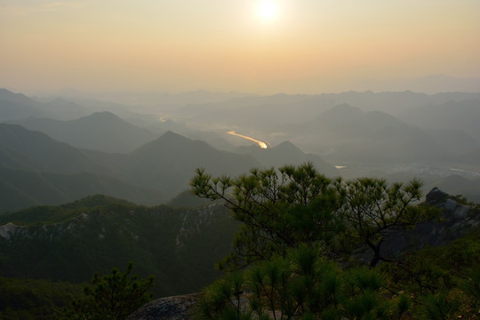 安徽绩溪县龙须山